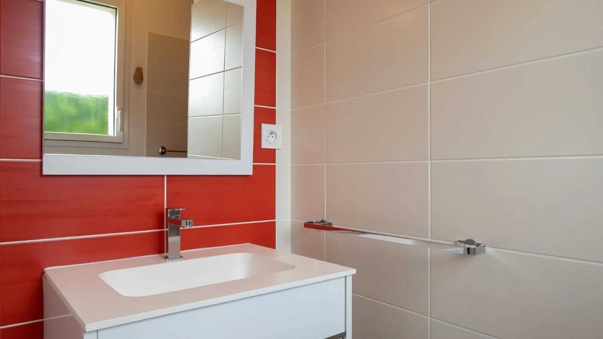 Holiday Home La Closiere - Ced235 By Interhome Cléder Franciaország